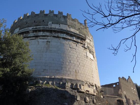 Tomba di Cecilia Metella